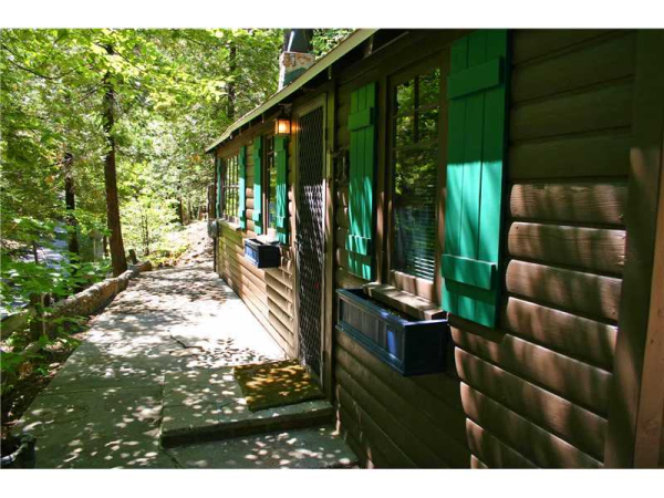 740 Cottage Grove, Lake Arrowhead, CA 92352 