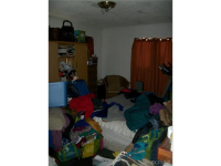 751 E. 75th St., Los Angeles, CA 90001 