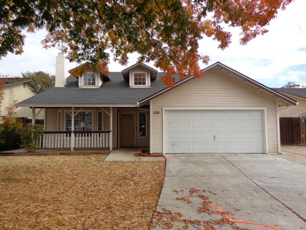 556 South Del Puerto Avenue, Patterson, CA 95363 