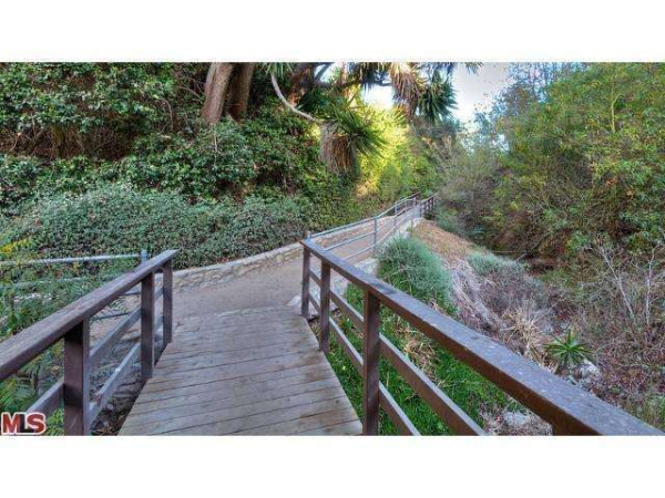 28724 Grayfox St, Malibu, CA 90265 