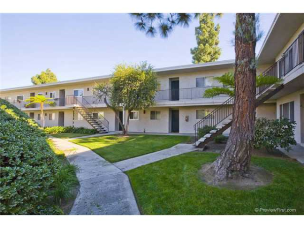 8220 Vincetta Dr #6, La Mesa, CA 91942 