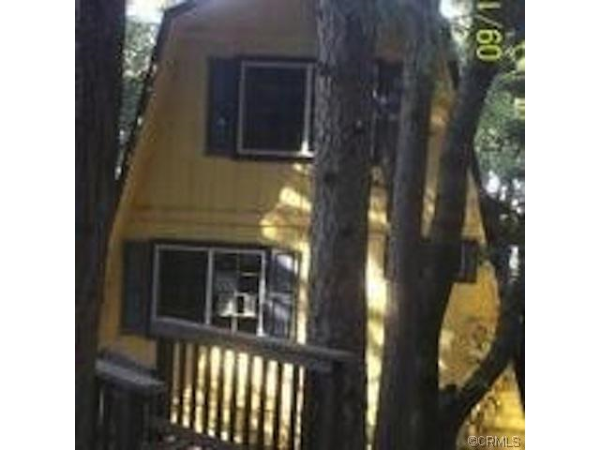 24071 LAKEVIEW DR., Crestline, CA 92325 