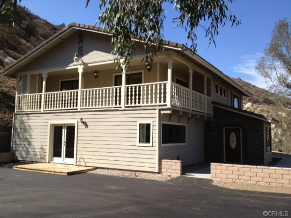 9303 Crest Rd., Colton, CA 92324 