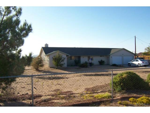 16636 N Candlewood Rd, Apple Valley, CA 92307 