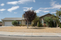 22132 Esaws Road, Apple Valley, CA 92307 
