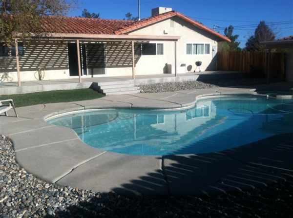 20571 Tonawanda Road, Apple Valley, CA 92307 