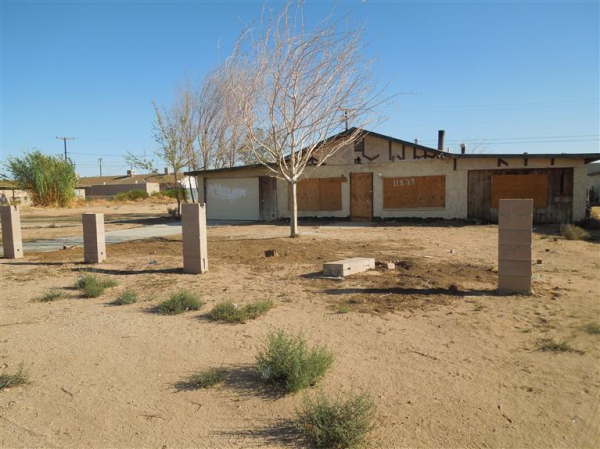 11879 Aztec Ln, Adelanto, CA 92301 