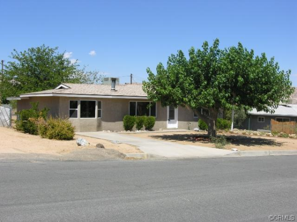 7678 Apache, Yucca Valley, CA 92284 