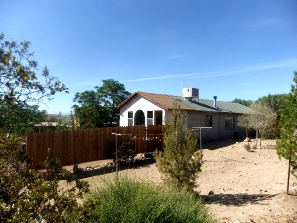 9621 Rawson Road, Yucca Valley, CA 92284 