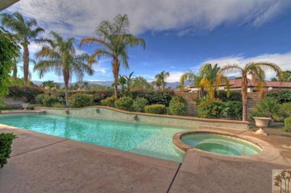 13 Pinewood Circle, Rancho Mirage, CA 92270 