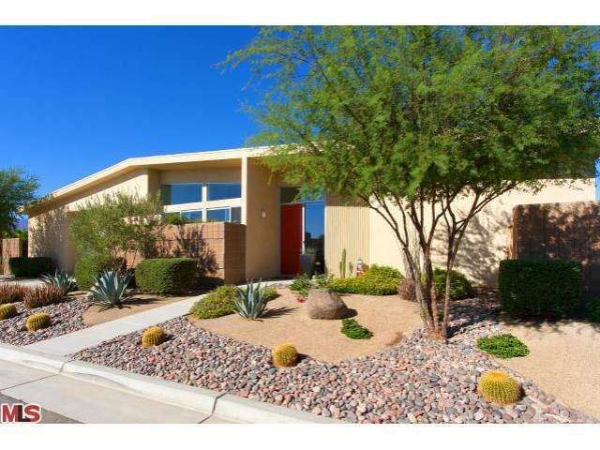 2700 Alexander Club Dr, Palm Springs, CA 92262 