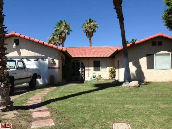 27555 Abril Dr, Cathedral City, CA 92234 