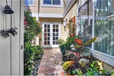 3893 Aruba Circle, Huntington Beach, CA 92649 