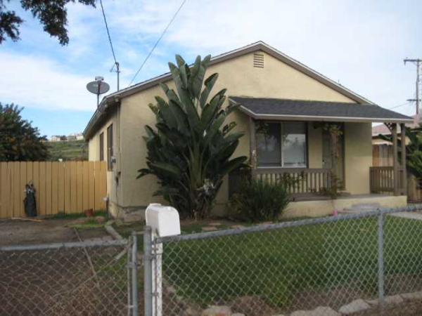 7486 Pacific Ave, Lemon Grove, CA 91945 