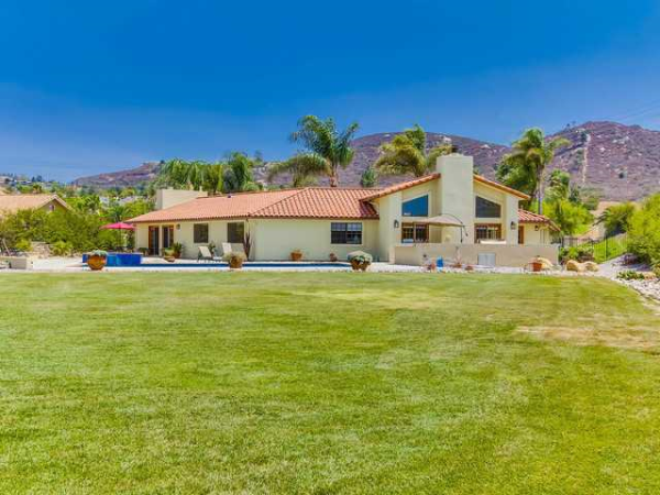 3594 Par Four Dr, El Cajon, CA 92019 