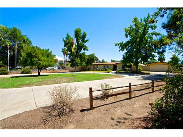 1739 Lanai Dr, El Cajon, Ca 92019 