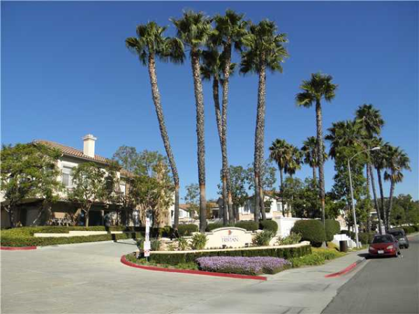 11382 Via Rancho San Diego A, El Cajon, CA 92019 