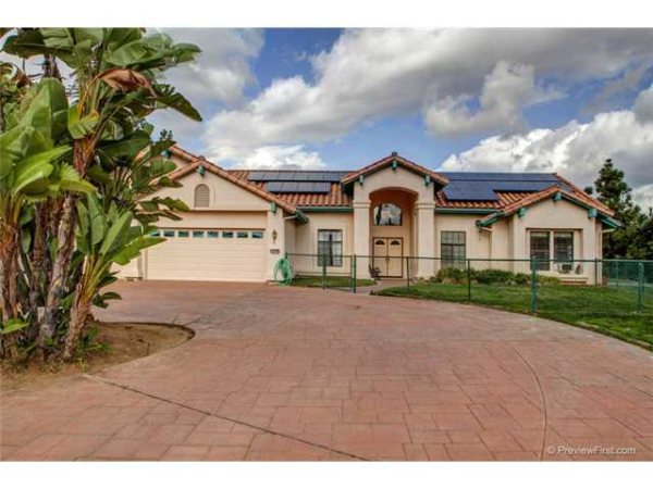 9633 Red Pony Lane, El Cajon, CA 92021 