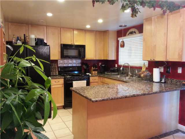 960 N Mollison Ave, El Cajon, CA 92021 