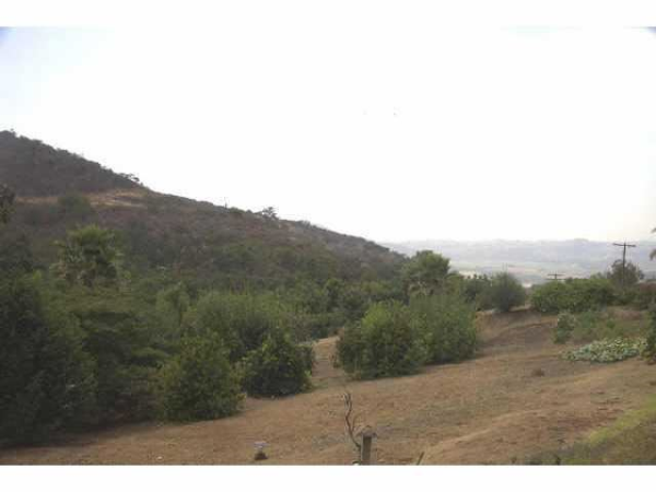 16882 Old Survey Rd, Escondido, CA 92025 