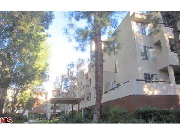5520 Owensmouth Ave #108, Woodland Hills, CA 91367 
