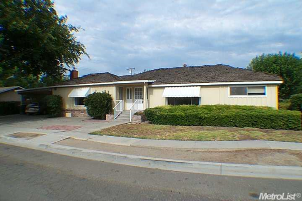 203 HOLLYWOOD AVE., Tracy, CA 95376 