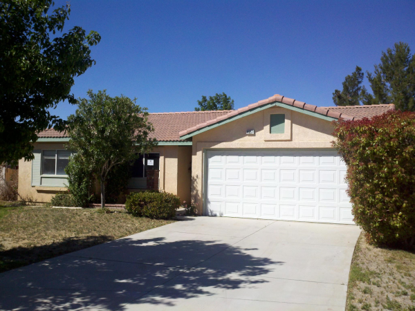14057 Amalia Court, Victorville, CA 92394 