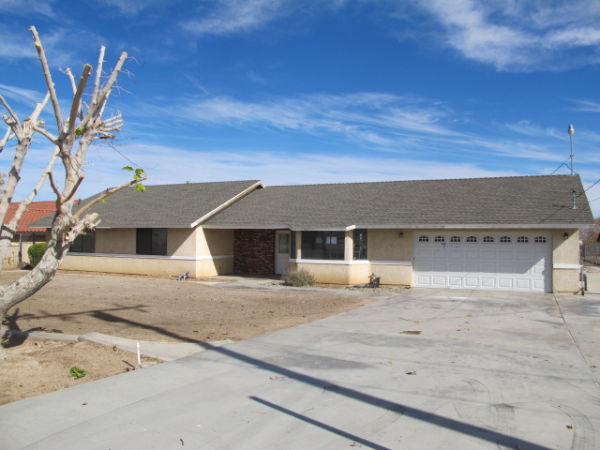 7995 Windsor Avenue, Hesperia, CA 92345 