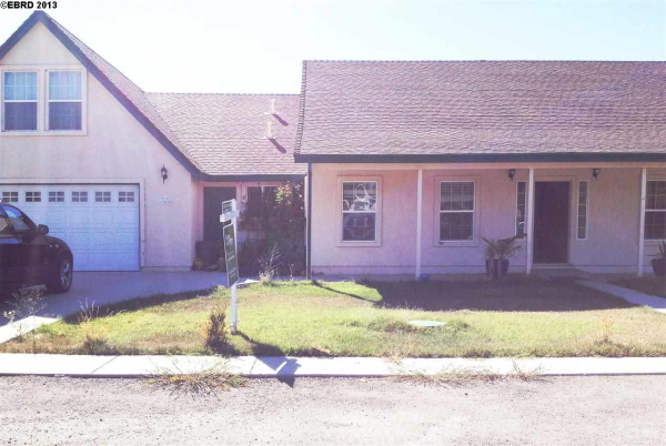17415 Acacia St, Robbins, CA 95676 