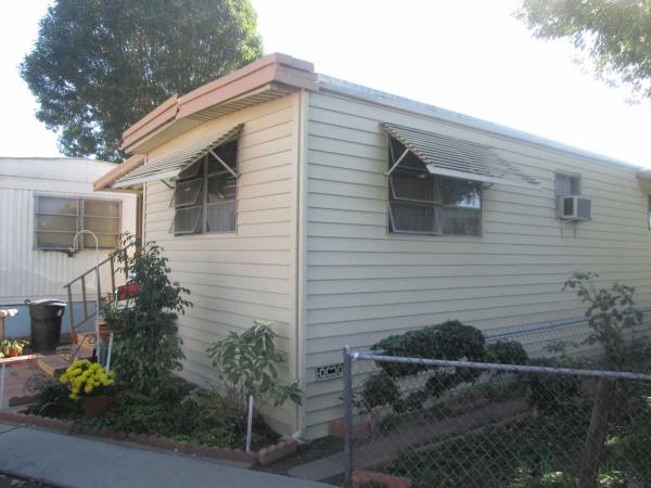 13440 lakewood bl, Bellflower, CA 90706 