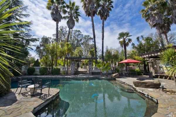 8519 Starr Rd, Windsor, CA 95492 