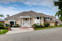 748 Greenridge Dr., La Canada, CA 91011 