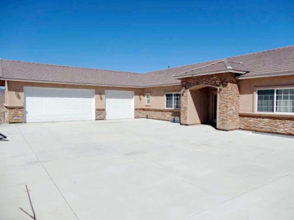 10711 Silverwind Avenue, Lancaster, CA 10711 