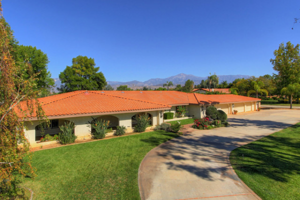 30712 East SUNSET Drive, Redlands, CA 30712 
