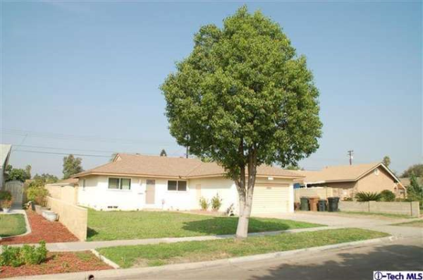 1449 West Baker Avenue, Fullerton, CA 92833 