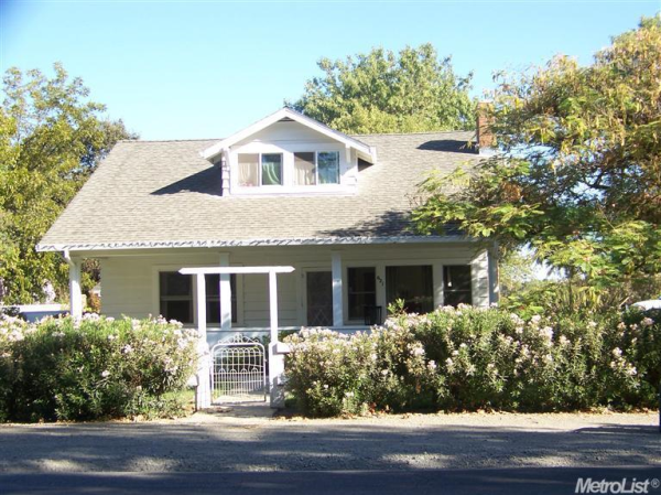621 Kentucky Ave, Woodland, CA 95695 