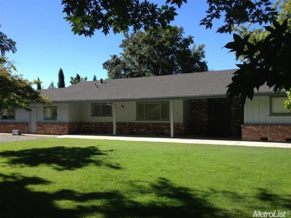 9930 Dillard Rd, Wilton, CA 95693 