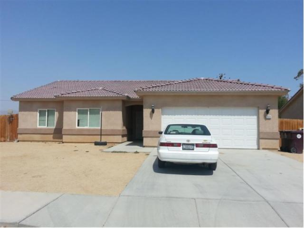 2435 Sand Hill Ave, Salton City, CA 92275 