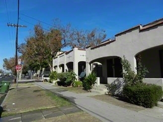 6000 S. Budlong, Los Angeles, CA 90044 
