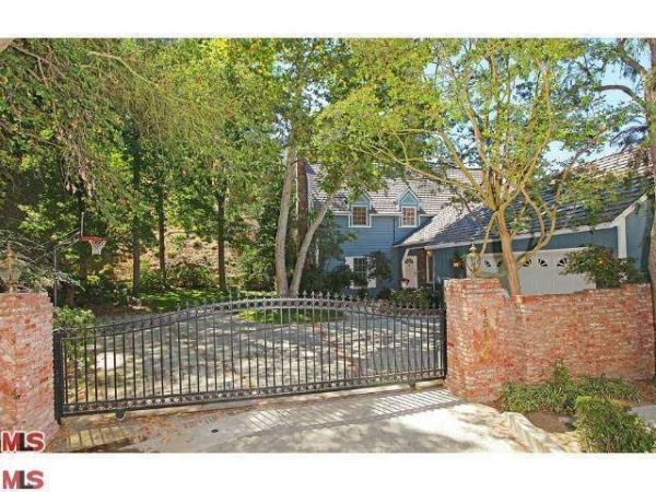 15129 Mulholland Dr, Los Angeles, CA 90077 
