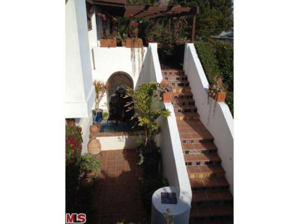 29805 Cuthbert Rd, Malibu, CA 90265 