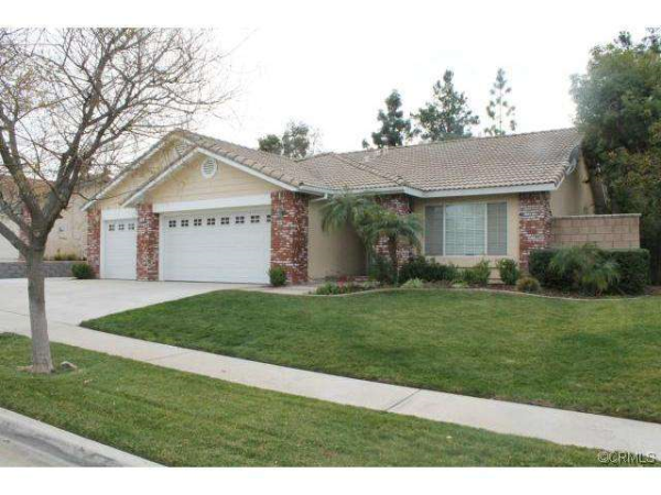 870 Sugar Maple Ln, Corona, CA 92881 