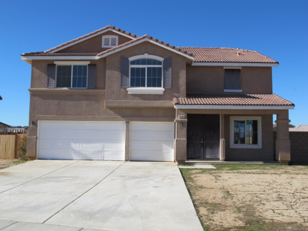 8240 Calpella Avenue, Hesperia, CA 92345 