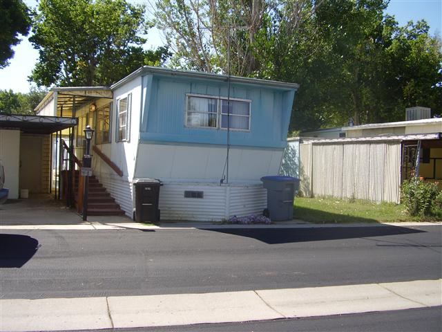 729-17th Ave., #11, Longmont, CO 80501 