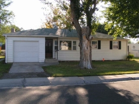 370 N APPLE STREET, FRUITA, CO 81521 