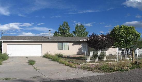 896 South Wolcott Drive, Pueblo, CO 81007 