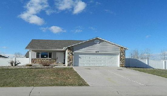 7013 Raleigh St, Wellington, CO 80549 