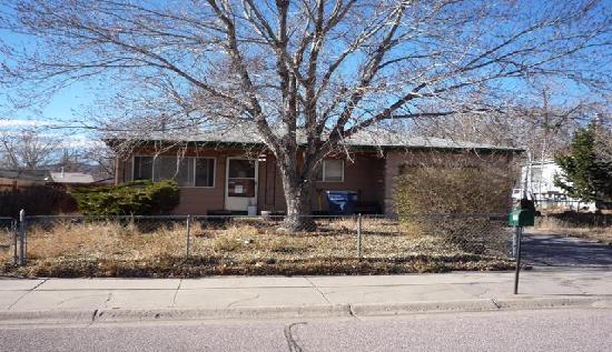 1707 Acacia Dr, Colorado Springs, CO 80907 