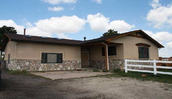 941 Starling, Elizabeth, CO 80107 