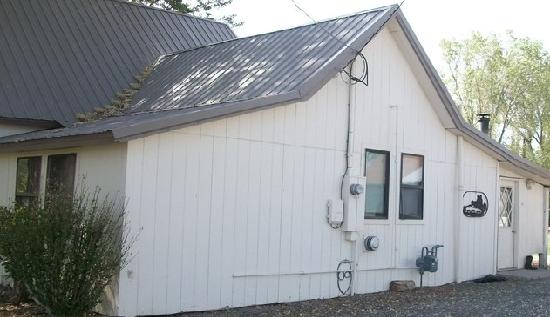 727 1550 Road, Delta, CO 81416 